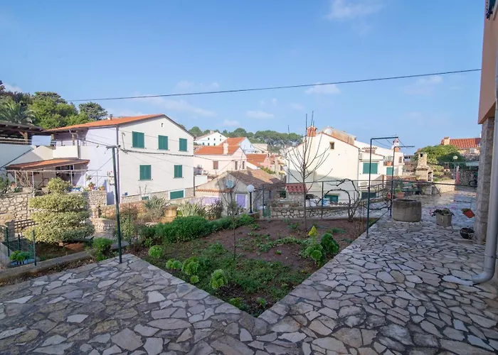 Konukevi Rovenska House Veli Lošinj