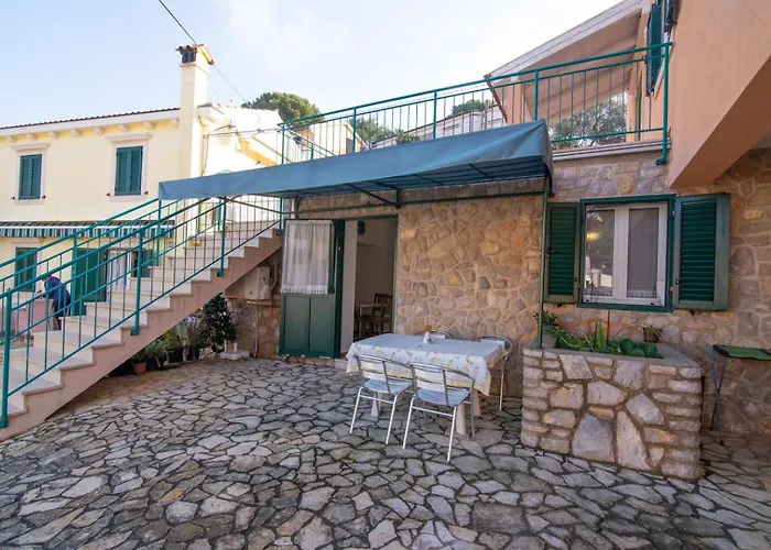 Rovenska House Konukevi