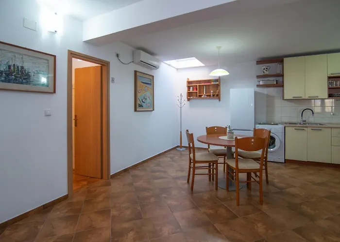 Rovenska House 3* Veli Lošinj