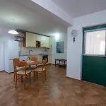 Rovenska House בית הארחה