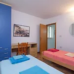 Rovenska House Gostinjska kuća